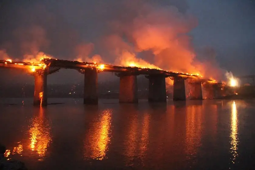 burning bridge